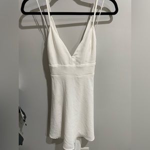 White flowy short dress Windsor